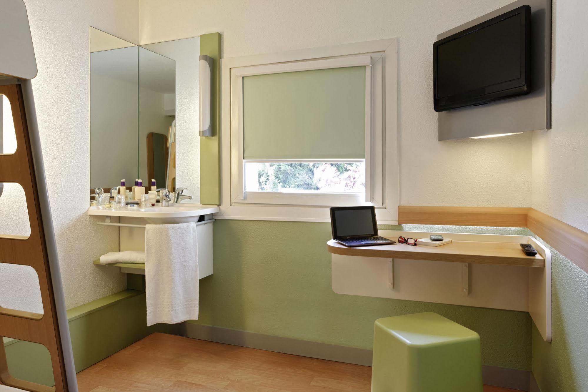 Ibis Budget Aix En Provence Est Le Canet Meyreuil Dış mekan fotoğraf